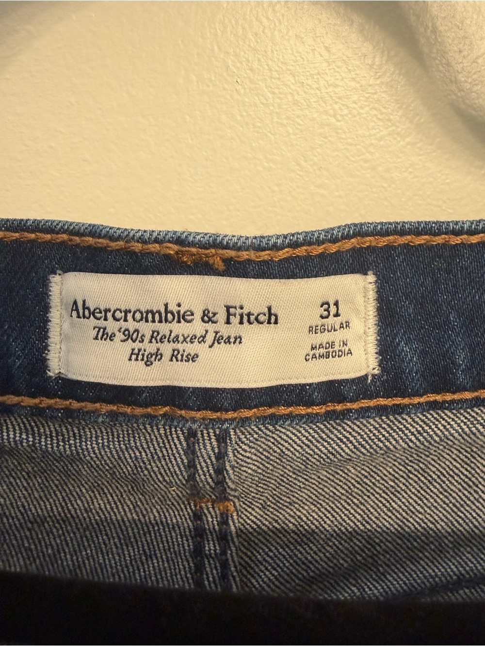 Abercrombie & Fitch High-Rise Women's Blue Straight Jeans - Picture 7 of 9